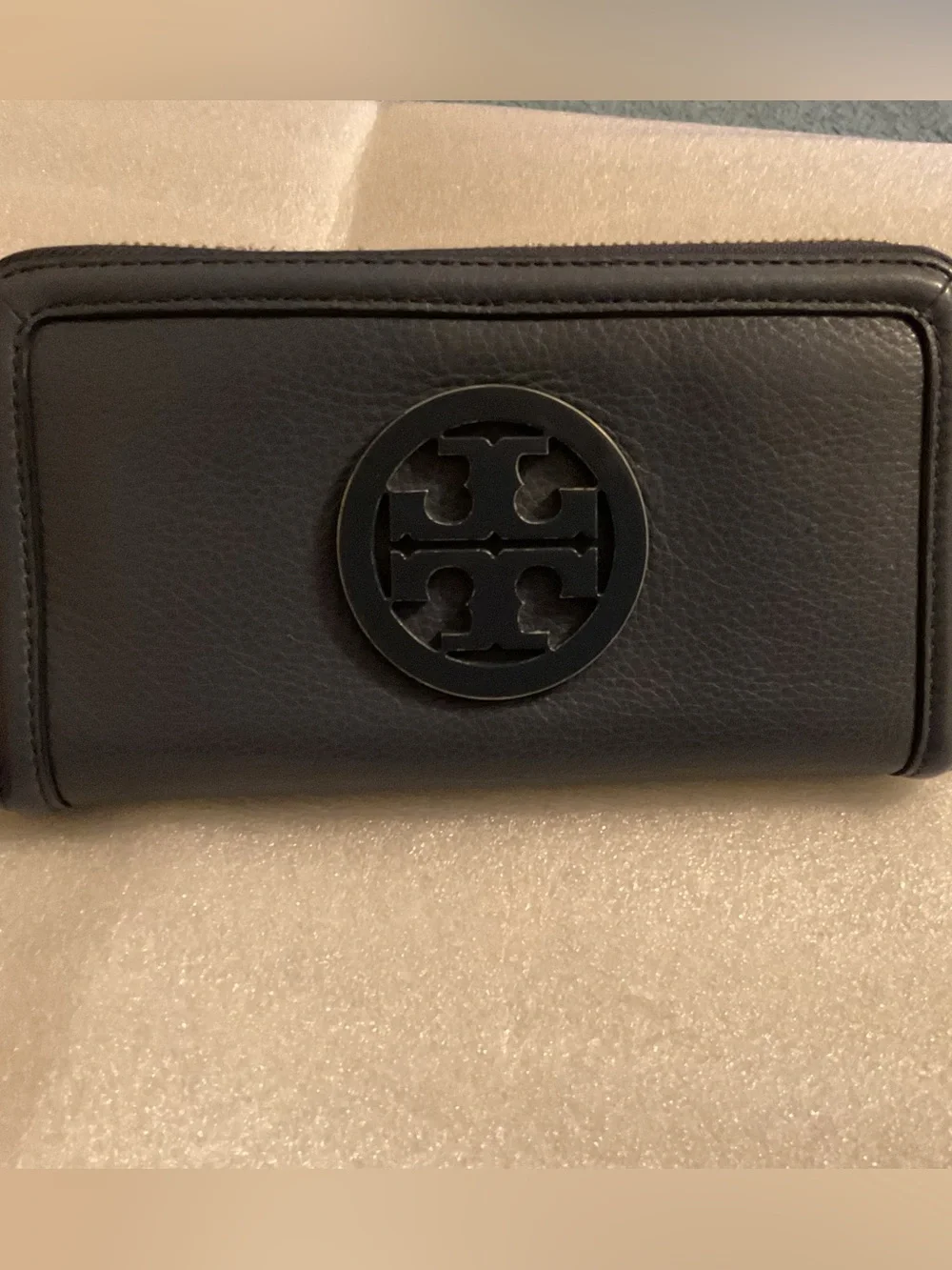 Tory Burch Miller Oversized Logo Long Zip Around Navy Pebbled Leather Wallet
